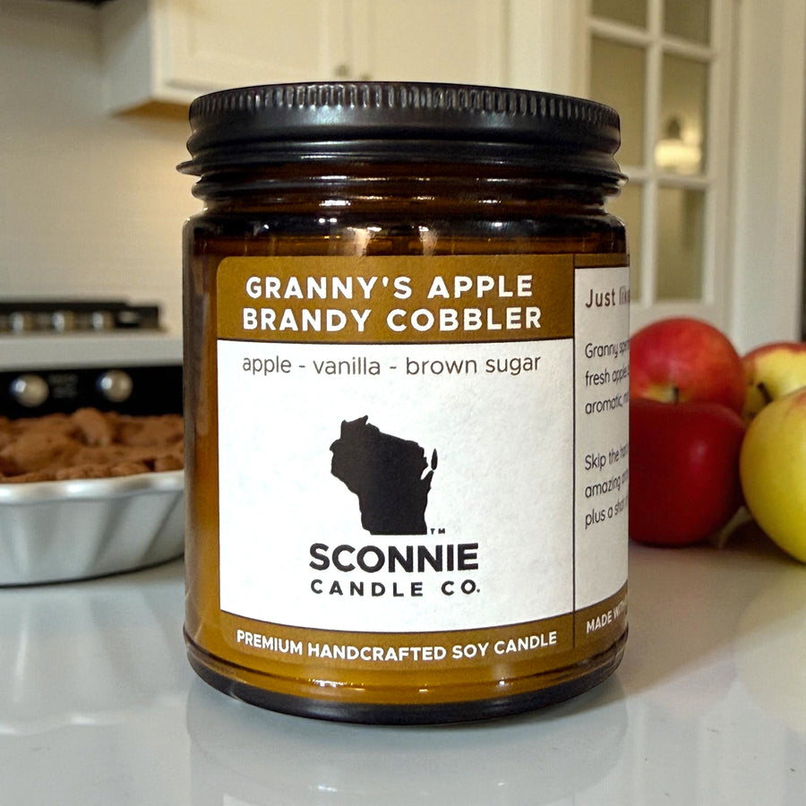 Granny’s Apple Brandy Cobbler Candle – Apple Cobbler Soy Candle (Apple, Caramel, Brandy)
